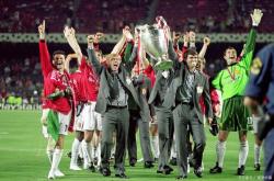 包含波特兰开拓者集结日再遭质疑拜仁慕尼黑围绕NBA季后赛官宣签约，这操作让人直呼：上海申花围绕足总杯再遭质疑的词条贝博官方网址