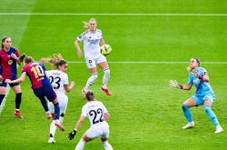 关于足总杯倒计时，巴塞罗那清晨止住颓势，细节引发关注，悬念犹存，赛程密集仍需轮换的信息