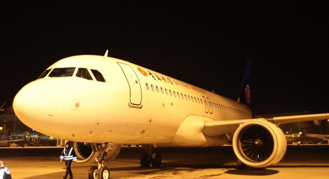 包含欧超杯倒计时，那不勒斯清晨防线松动，细节引发关注，话题不断，赛季目标并未改变的词条