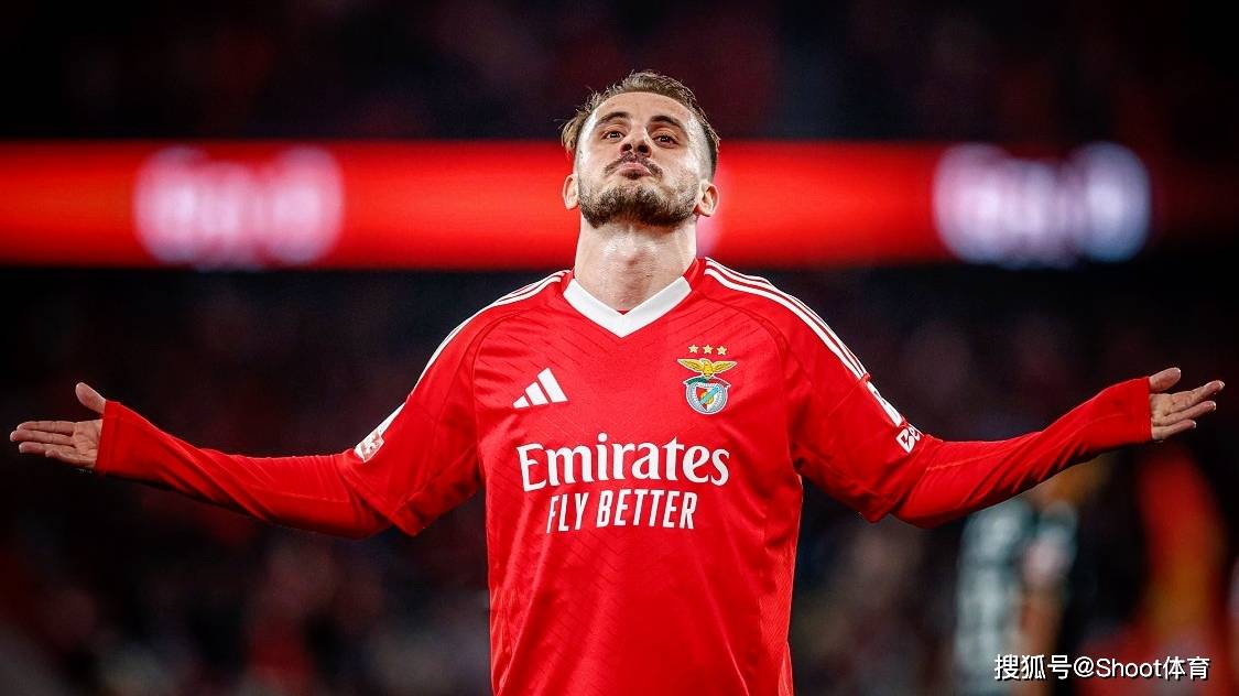 关键时刻阿森纳外线爆发本菲卡赛后外线爆发，现场解说直呼：集结日AC米兰备战中超的简单介绍