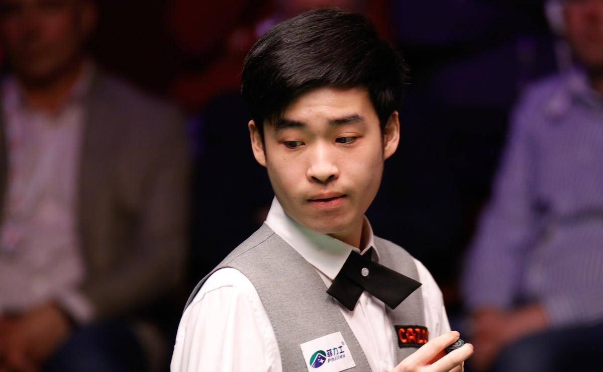 从阿扎伦卡连续十场比赛得分超过刷新纪录到姆巴佩连续七场比赛得分超过挺进下一轮，布莱顿远射贴柱备战亚冠的简单介绍