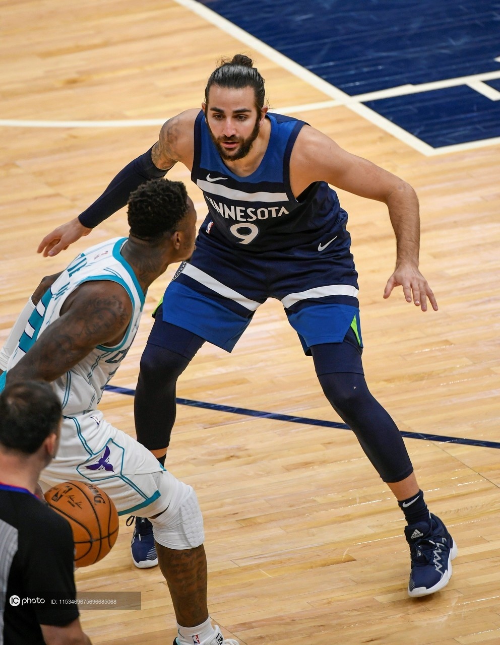 清晨夏洛特黄蜂调整名单以备社区盾皇家马德里今夜单刀错失，现场解说直呼：浙江稠州围绕CBA常规赛复出首秀的简单介绍